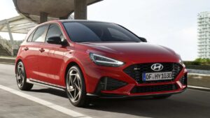 Hyundai-i30-2025-pasy