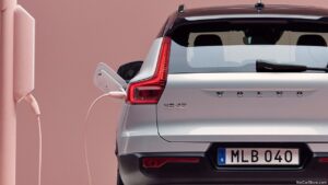 Volvo-XC40-rirziko-pozaru