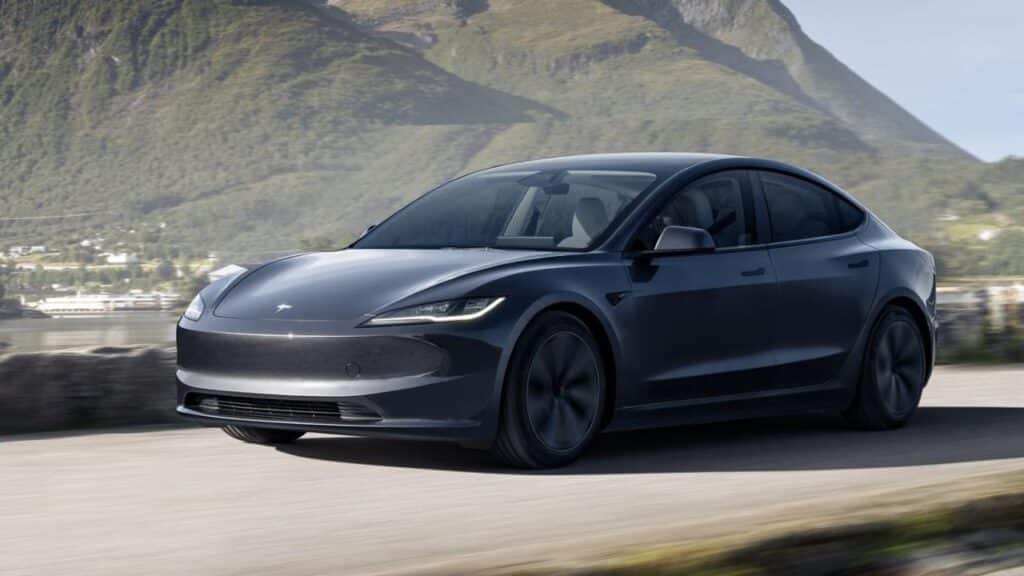 Tesla-Model-3-2024-2026-karoserie-zraneni